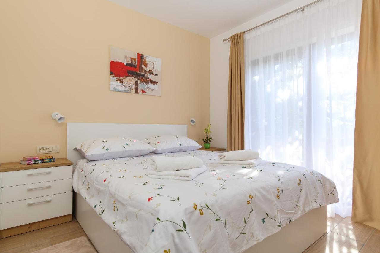 Apartmani Ravan Cernik  Екстериор снимка